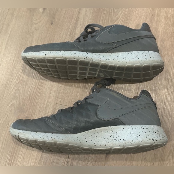 Men’s Nike Roshe Tiempo VI Dark Grey / Wolf Grey Sz 10 - Picture 5 of 9